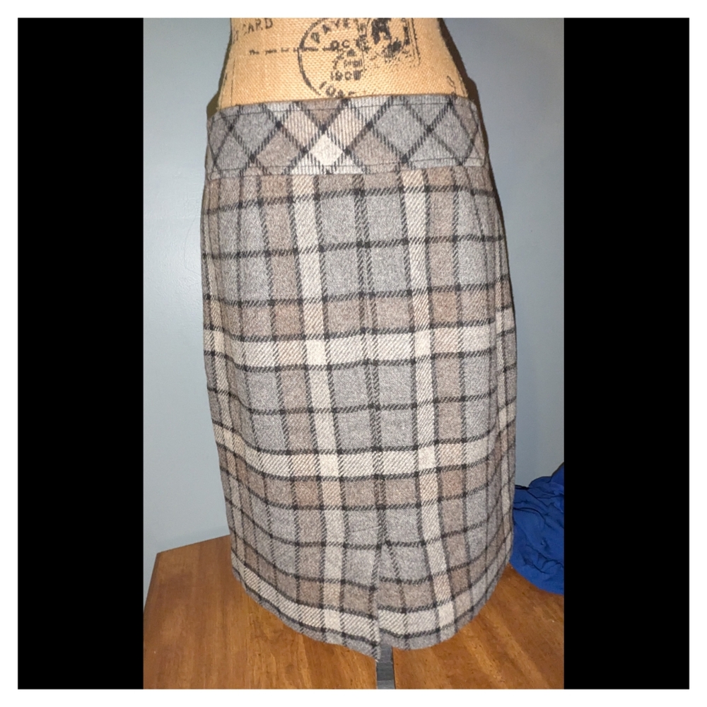 L.L Bean Plaid Wool Blend Skirt 10